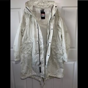 NWT White Floral Nike NSW Parka
